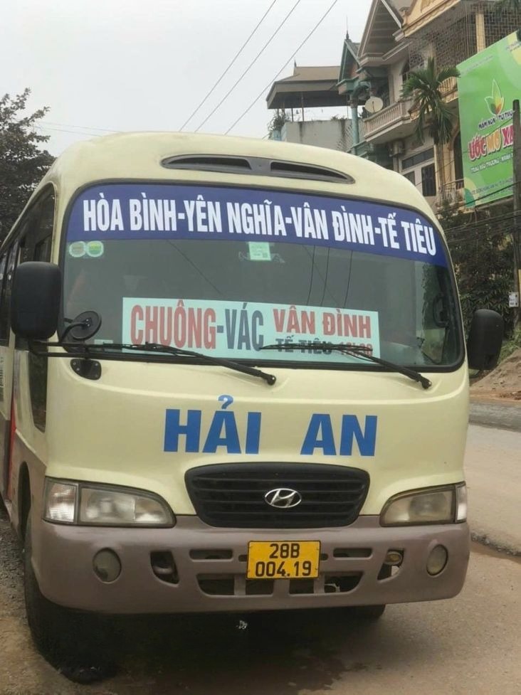 Xe Hải An Hòa Bình Mặt trước xe Ghế ngồi 29 chỗ