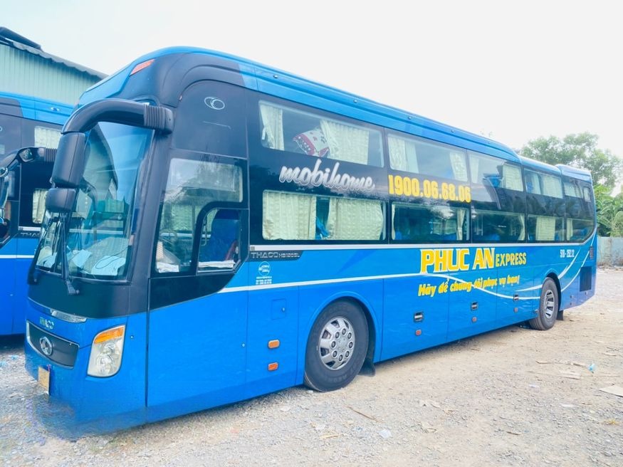 Xe Phúc An Express Mặt trước xe Bên hông xe Giường nằm 40 chỗ (new)