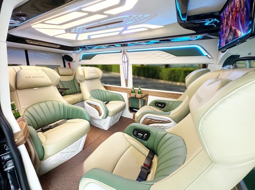 Xe Hồng Vinh Limousine Ghế ngồi Tiện ích Limousine 9 chỗ