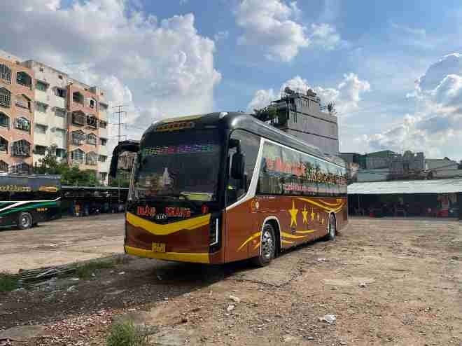 Xe Hoàng Khang Mặt trước xe Bên hông xe Limousine 34 phòng