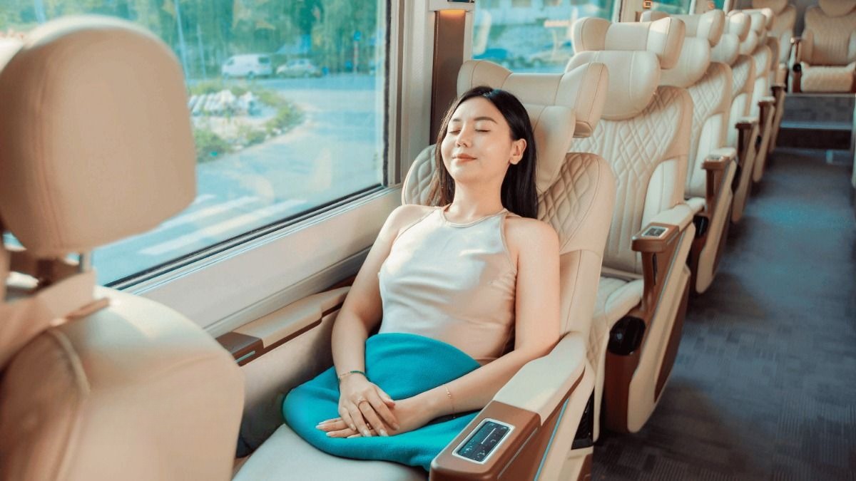 Xe HK BUSLINES Ghế ngồi Nội thất Limousine 28 chỗ