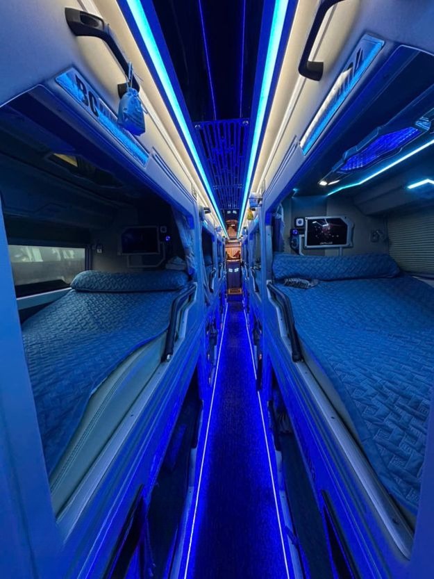Xe Hoàng Giáp Nội thất Limousine giường nằm 22 chỗ