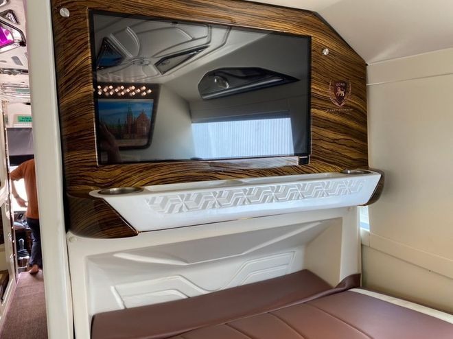 Xe Minh Nghĩa Tiện ích Limousine giường phòng 24 chỗ