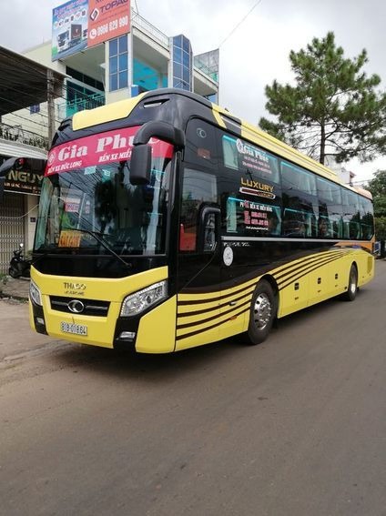 Xe Gia Phúc - Gia Lai Mặt trước xe Bên hông xe Limousine 34 giường