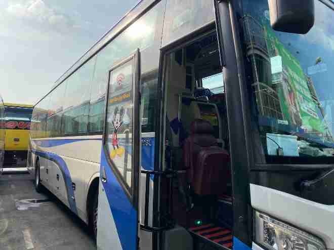 Xe Thùy Linh (Tà Đùng) Bên hông xe Limousine 34 phòng