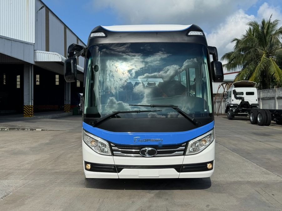 Xe Hạnh Cafe Mặt trước xe Limousine 19 ghế ngả VIP (Mới)