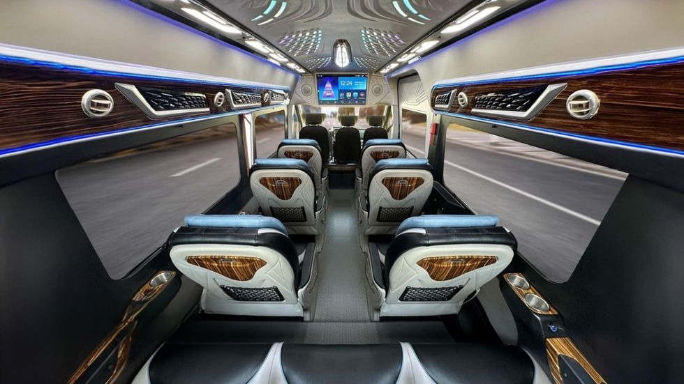 Xe Hương Khuê Nội thất Ghế ngồi Limousine 12 chỗ