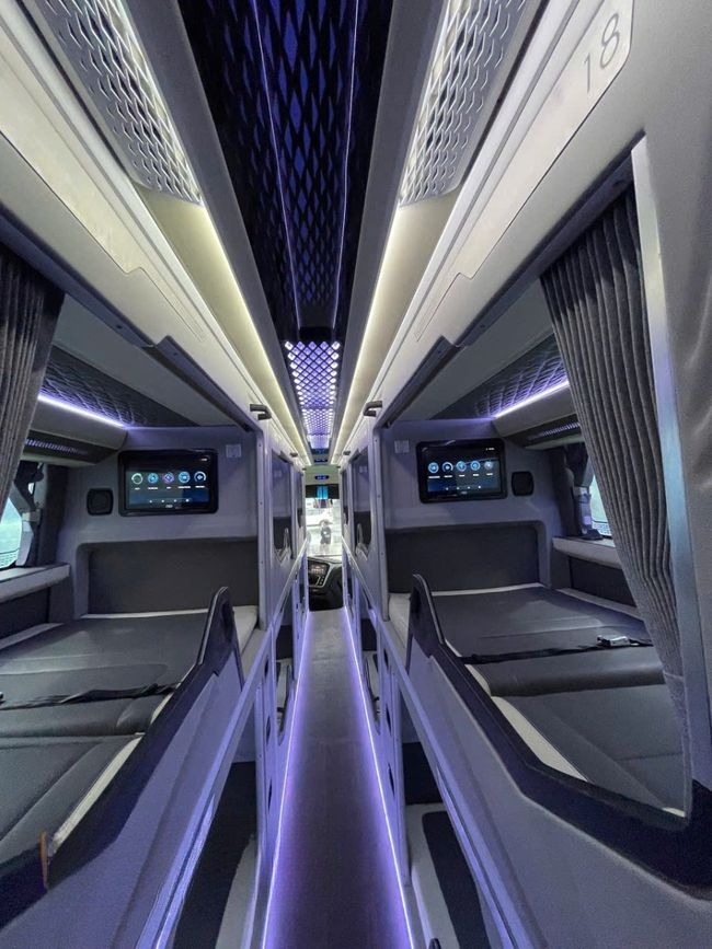 Xe Hưng Thủy (Bình Định) Nội thất Giường nằm Limousine phòng 24 đôi