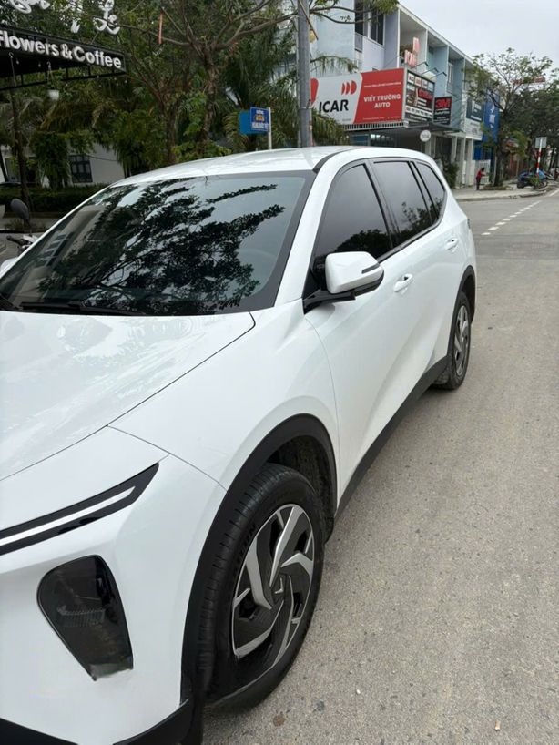 Xe Thanh Binh 7 Car Mặt trước xe Bên hông xe Xe 7 chỗ