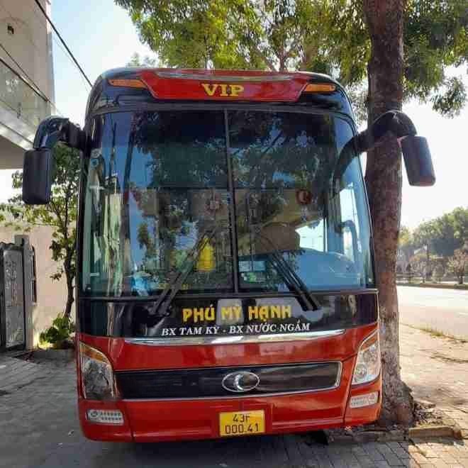 Xe Phú Mỹ Hạnh Mặt trước xe Giường nằm 44 chỗ 