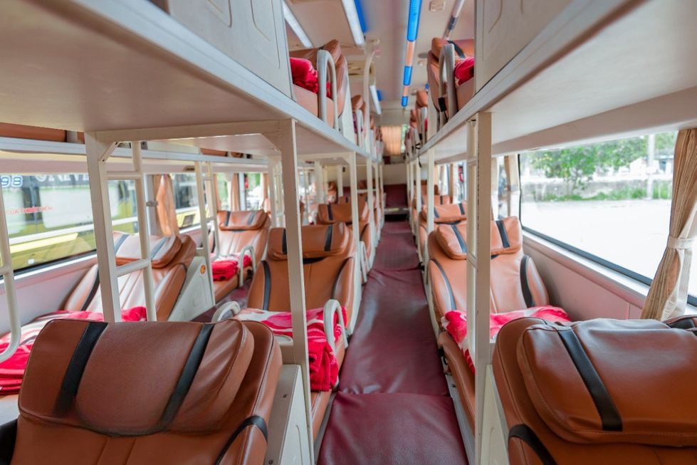 Xe Hải Hà Nam Trang Tiện ích Nội thất Limousine 34 chỗ