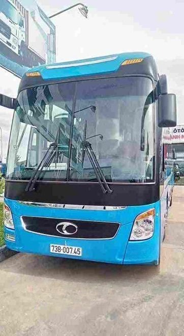 Xe Anh Việt Mặt trước xe Giường nằm 44 chỗ