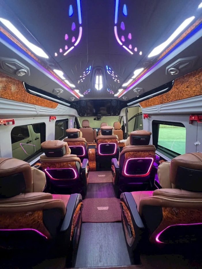 Xe Cường Phát Limousine Nội thất Tiện ích  Limousine 11 chỗ