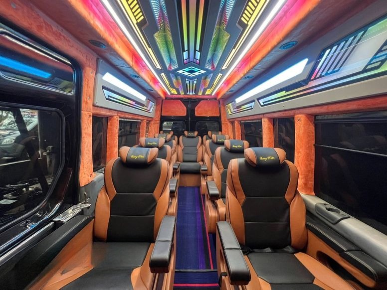 Xe Quang Phồn Ghế ngồi Tiện ích Nội thất Limousine 12 ghế