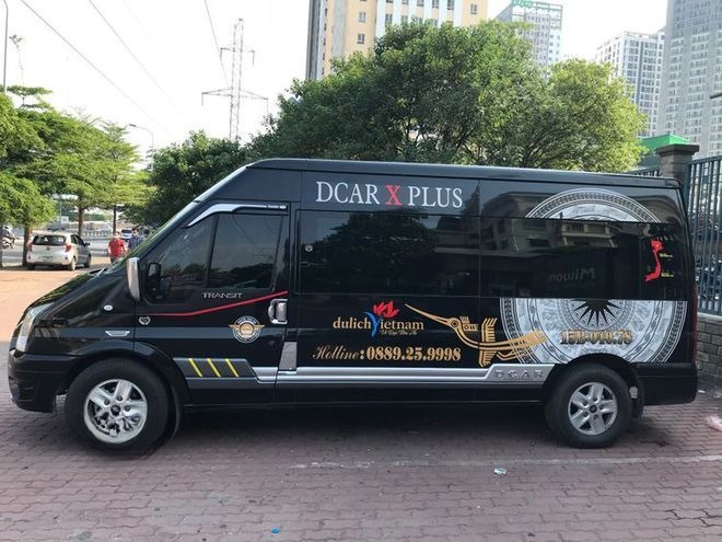 Xe Minh Lâm Limousine Bên hông xe Xe Limousine 9 chỗ 