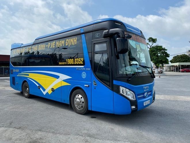 Xe Kết Đoàn Mặt trước xe Ghế ngồi 45 chỗ 