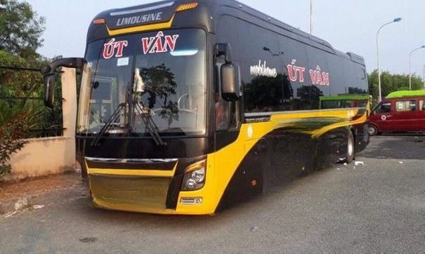 Xe Út Vân Mặt trước xe Bên hông xe Giường nằm 40 chỗ