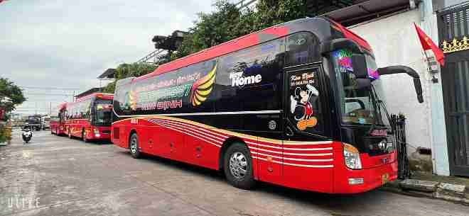 Xe Kim Định Mặt trước xe Bên hông xe 