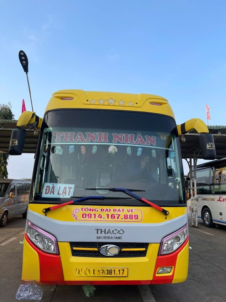 Xe Thanh Nhàn (Eakar) Mặt trước xe Giường nằm 34 chỗ