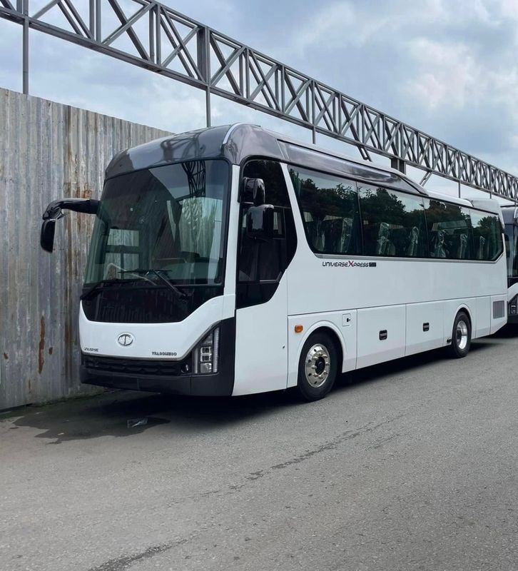 Xe Lovabus Bên hông xe Mặt trước xe Ghế ngồi 35 chỗ