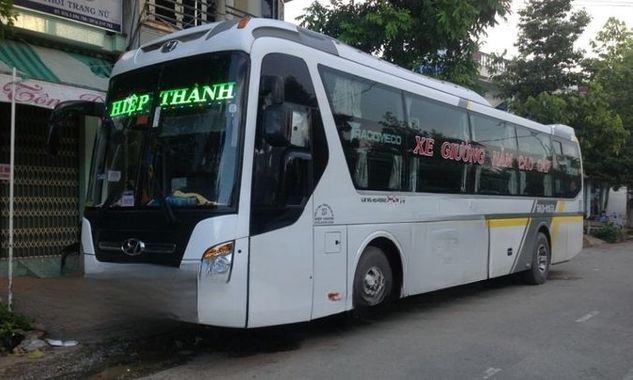 Xe Hiệp Thành Bên hông xe Giường nằm 44 chỗ