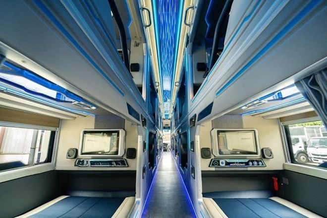 Xe Tiến Oanh Tiện ích Nội thất Limousine 22 Phòng Đôi (Có Toilet)