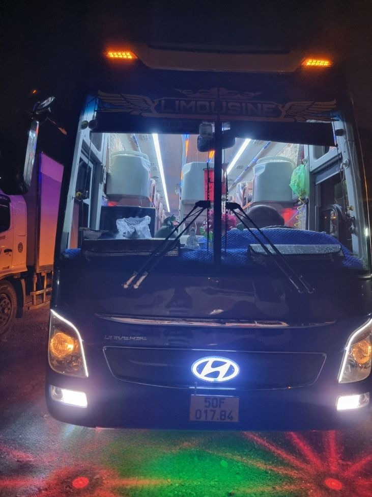 Xe Thiên Lộc Mặt trước xe Giường nằm 43 chỗ