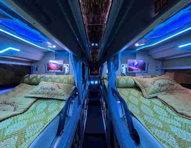 Xe Khánh Nam Nội thất Limousine giường nằm 24 chỗ