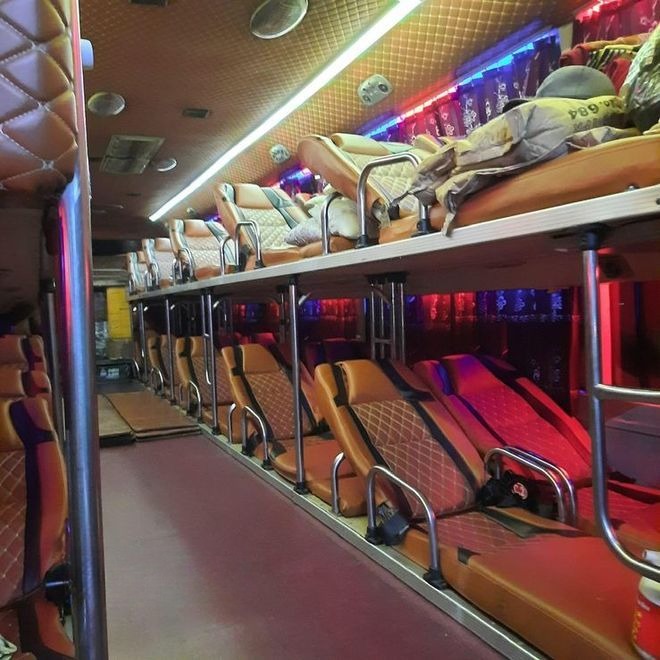 Xe Hoàng Long (Cô 2) Nội thất Tiện ích Giường nằm 40 chỗ