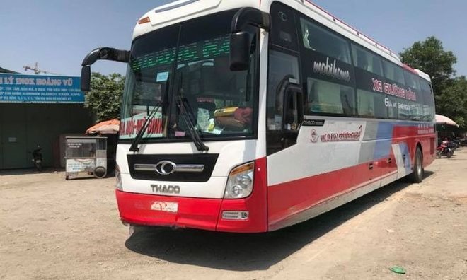 Xe Ka Long Limousine VIP Mặt trước xe Bên hông xe Giường nằm 44 chỗ VIP