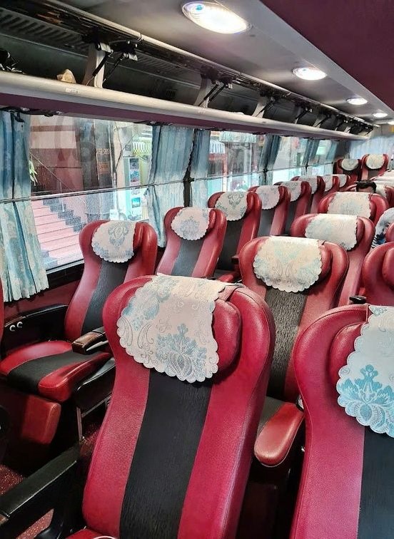 Xe Danh Danh Express Bus Nội thất Tiện ích Ghế ngồi Ghế ngồi 31 chỗ