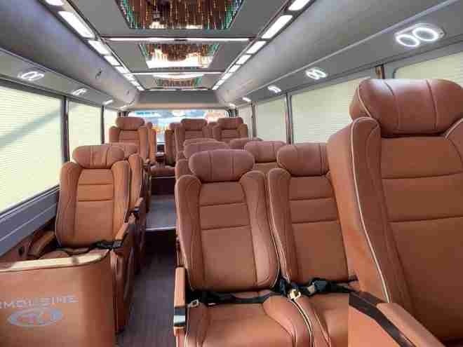 Xe Quang Nghĩa Nội thất Limousine 17 chỗ