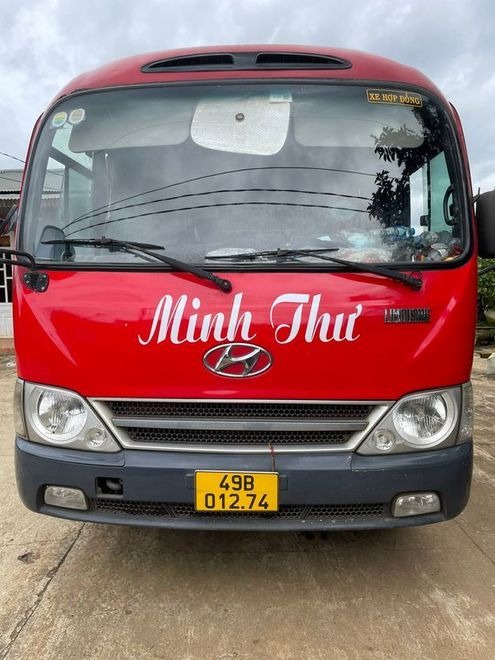 Xe Minh Thư Mặt trước xe Ghế ngồi 28 chỗ