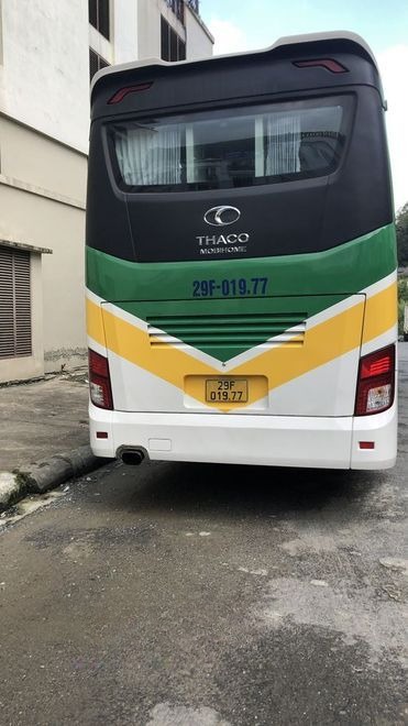 Xe Kadham Bus Mặt sau xe Limousine 22 Cabin đôi VIP 
