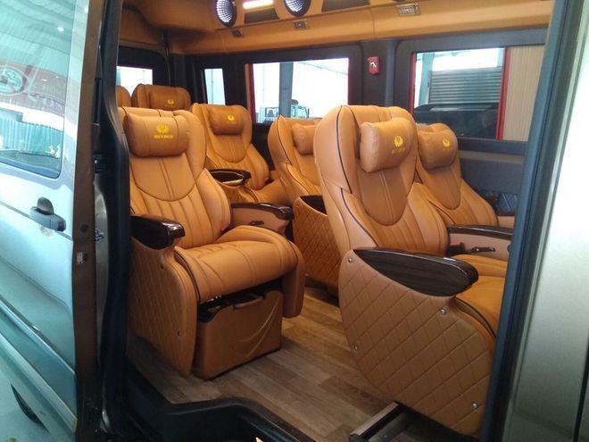 Xe Quỳnh Anh Limousine Ghế ngồi Limousine Ghế Massage 11 chỗ