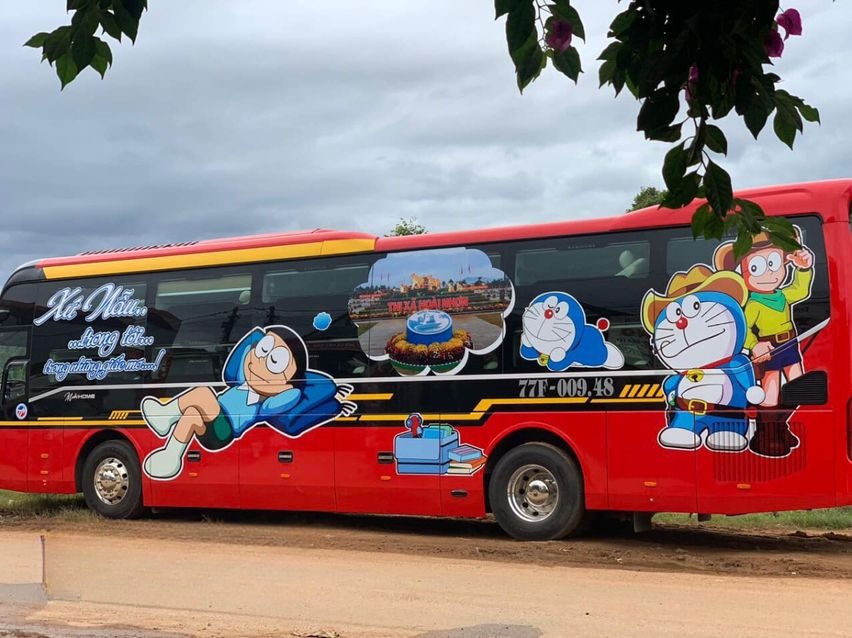 Xe Tín Hương Bên hông xe Limousine 24 phòng