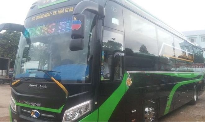 Xe Hoàng Huy (Quảng Ngãi) Bên hông xe Giường nằm 44 chỗ