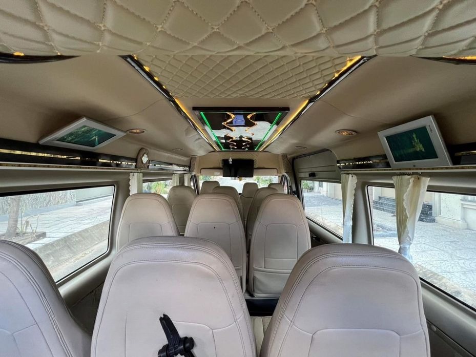 Xe Quang Minh Limousine Nội thất Tiện ích limousine 16 chỗ
