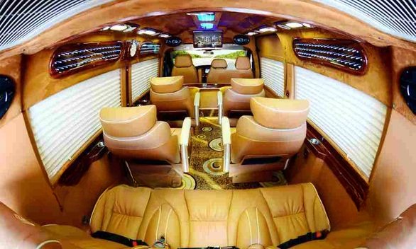 Fuso President 11 chỗ Phương Nguyên Limousine