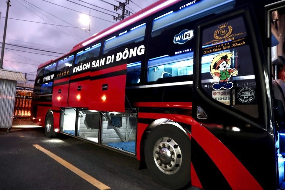 Xe Trọng Minh Bên hông xe 