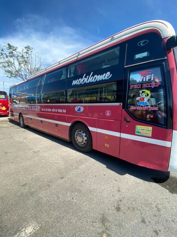 Xe Phi Hiệp Bên hông xe Giường nằm 46 chỗ