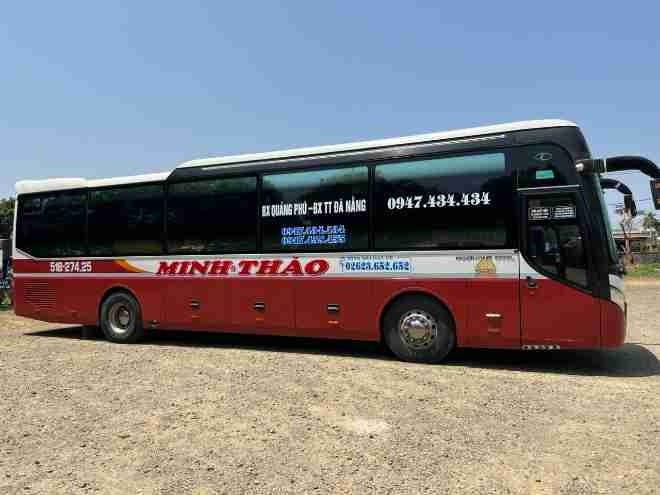 Xe Quý Thảo (Bình Định) Bên hông xe Giường nằm 40 chỗ