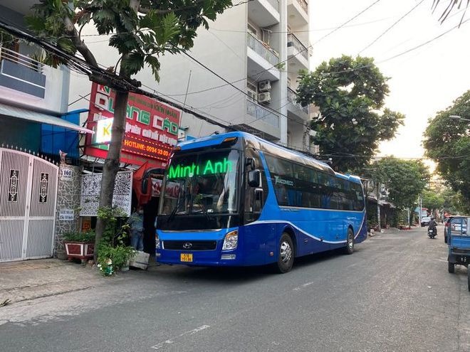 Xe Lovabus Mặt trước xe Giường nằm 40 chỗ