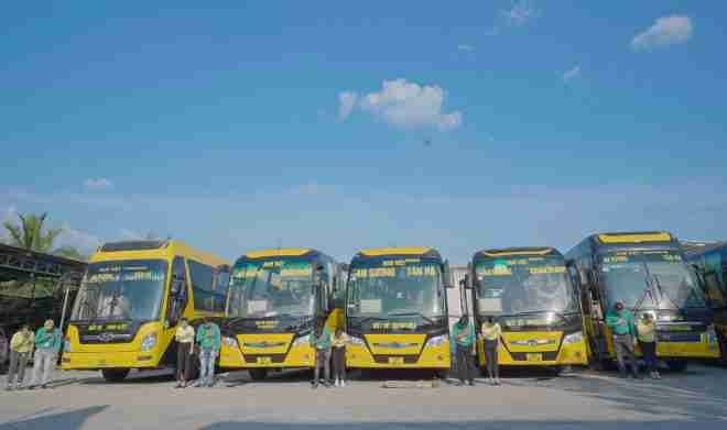 Xe Nam Việt (Tây Ninh) Mặt trước xe Limousine ghế ngồi 28 chỗ