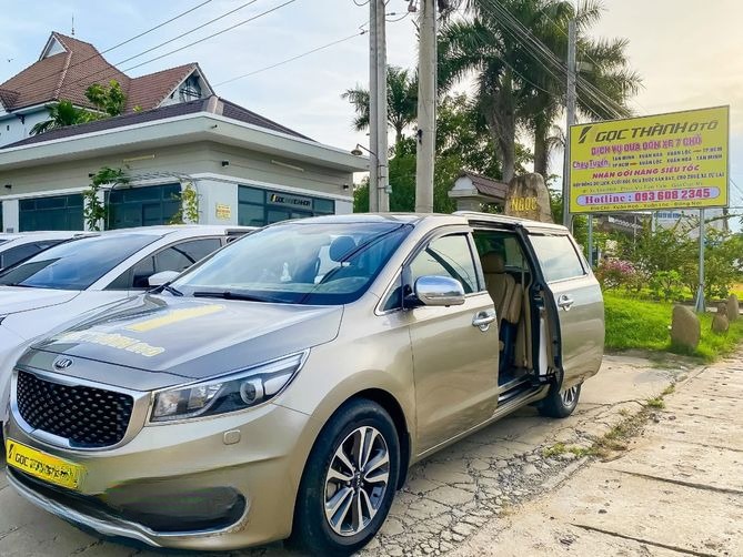 Xe Ngọc Thành Mặt trước xe Bên hông xe Xe 7 chỗ