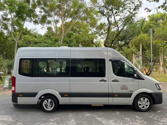 Xe Phương Huy (Đắk Lắk) Bên hông xe Ghế ngồi 16 chỗ