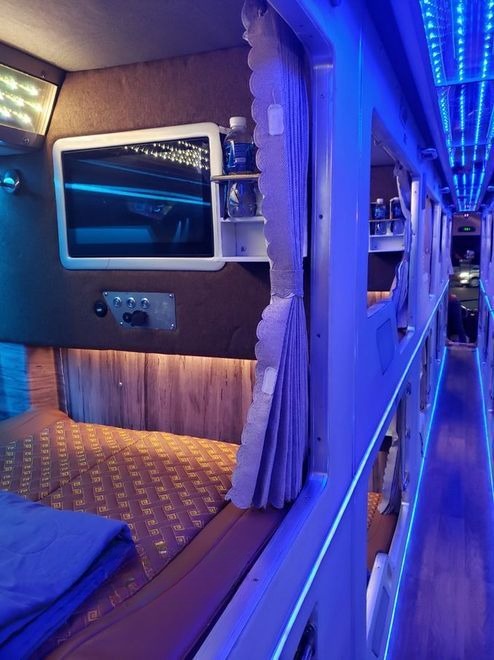 Xe Phong Phú Tiện ích Nội thất Limousine phòng đôi 22 chỗ