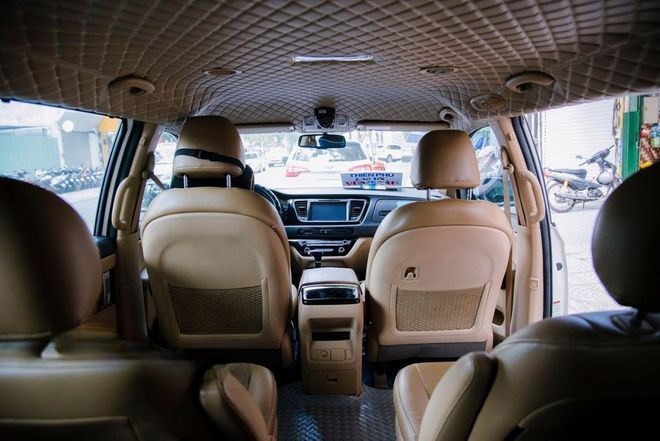 Xe Thiên Phú Ghế ngồi Nội thất Tiện ích Kia Sedona 6 chỗ