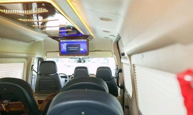 Green Limousine