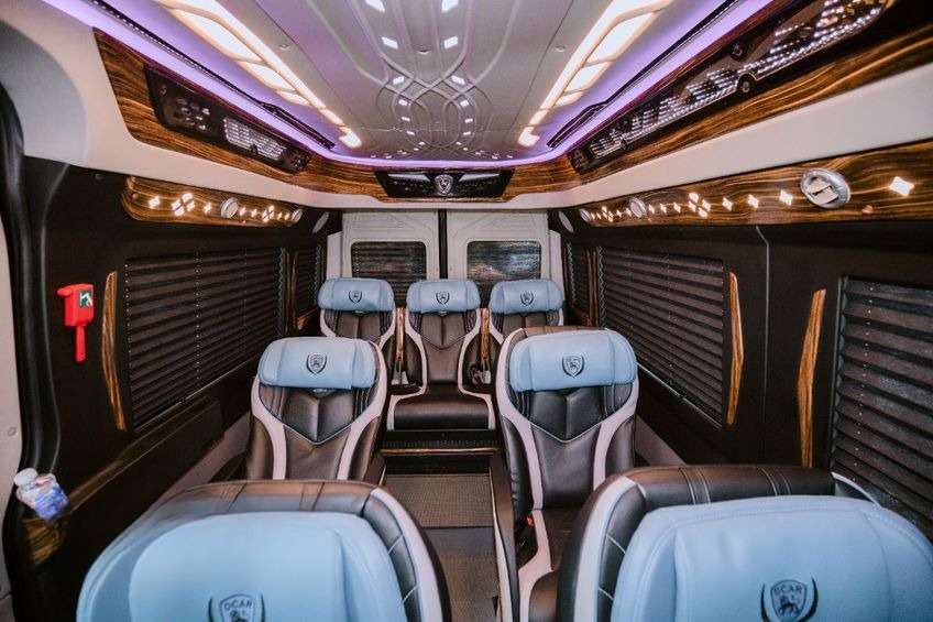 Xe Toàn Thắng - Vũng Tàu Ghế ngồi Tiện ích Nội thất Limousine 9 chỗ